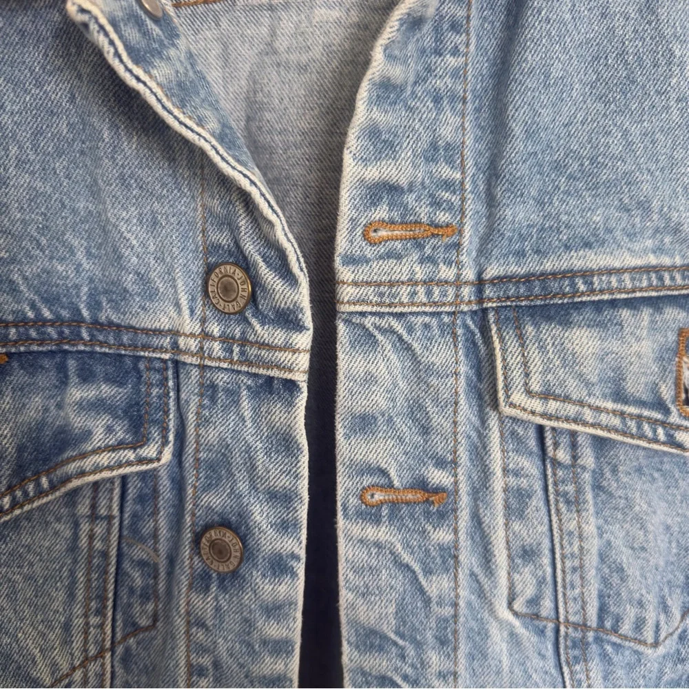 Brandy Melville J Galt Light Blue Denim Jacket - Picture 2 of 5